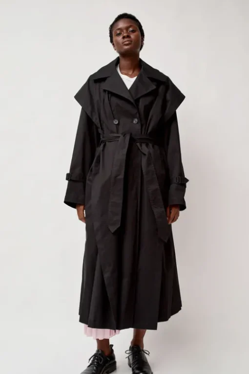 Trench Coat in Black