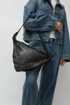 Triangolo Small Bag in Black