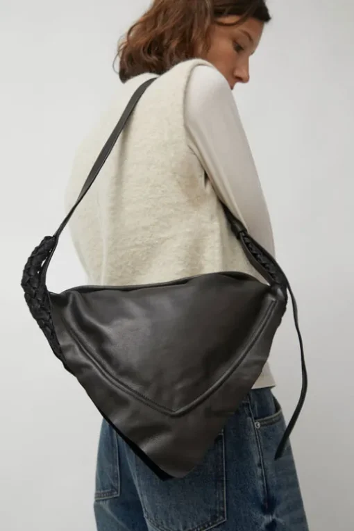 Triangolo Small Bag in Black