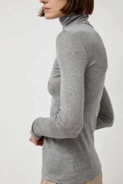Turtle T-Shirt in Grey
