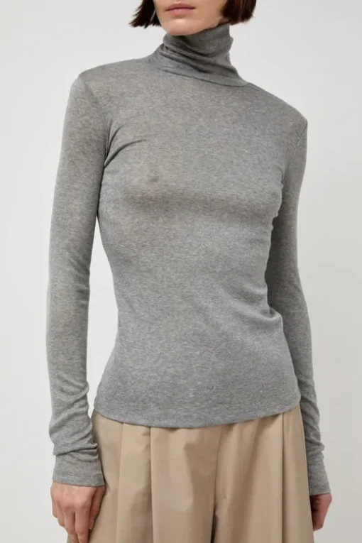 Turtle T-Shirt in Grey