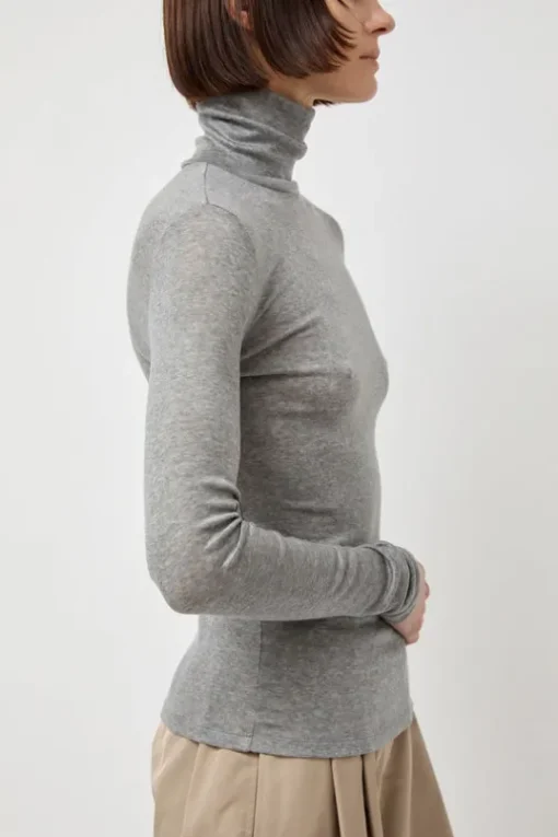 Turtle T-Shirt in Grey