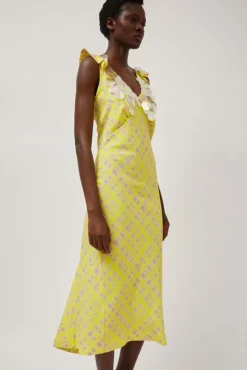 V Neck Sequin Dress in Light Yellow Plaid