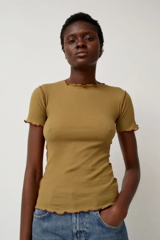 Vein Tee in Jade Brown