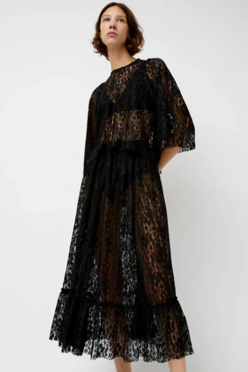 Venus Skirt in Black