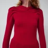 Victoria in Red