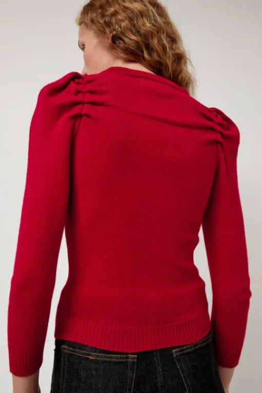 Victoria in Red