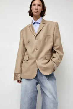 Virgin Wool Single Breasted Blazer in Beige