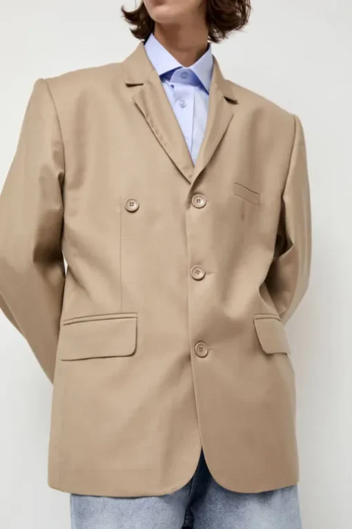 Virgin Wool Single Breasted Blazer in Beige