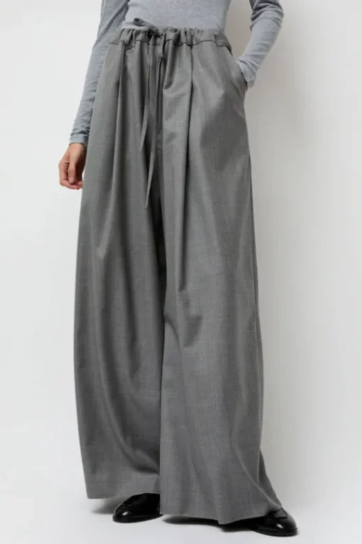 Virgin Wool Tailored Shared Pants in Gray