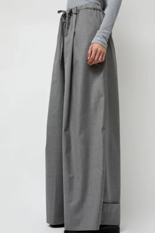 Virgin Wool Tailored Shared Pants in Gray