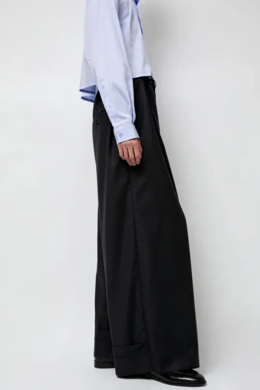 Virgin Wool Tailored Shared Pants in Black