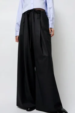 Virgin Wool Tailored Shared Pants in Black