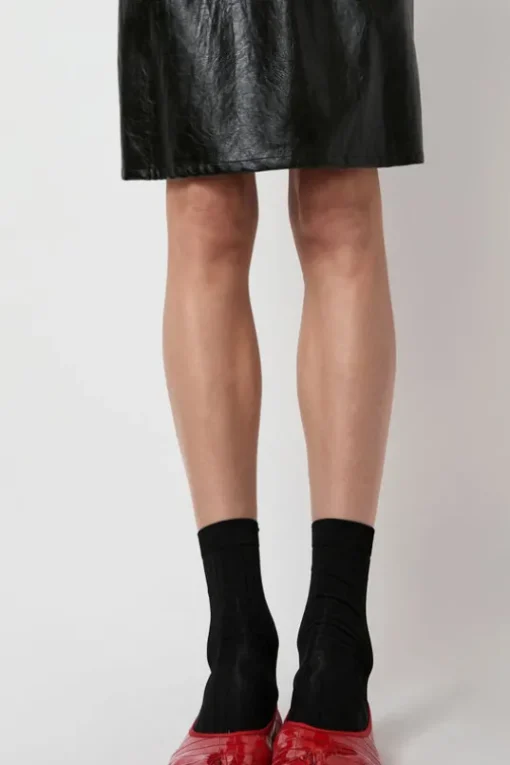 Viscose Tabi Socks in Black
