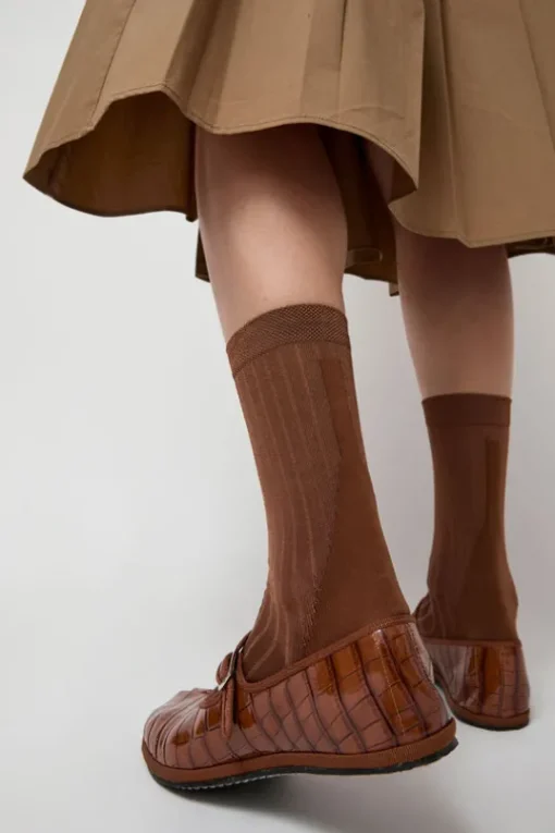 Viscose Tabi Socks in Camel
