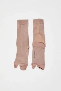 Viscose Tabi Socks in Rosewood