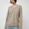V-Neck Knit in Beige