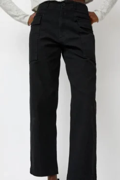 Washed Cargo Pants in Black