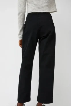 Washed Cargo Pants in Black