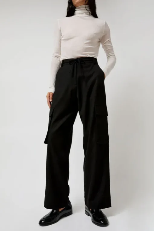 Wool Blend Cargo Pants in Black