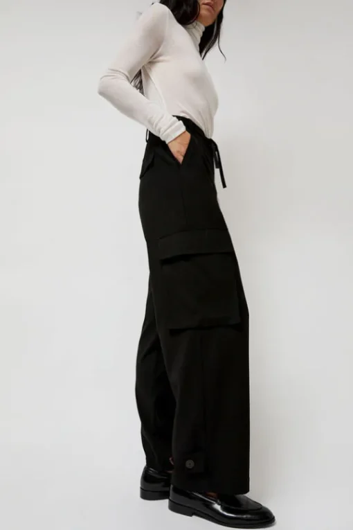 Wool Blend Cargo Pants in Black