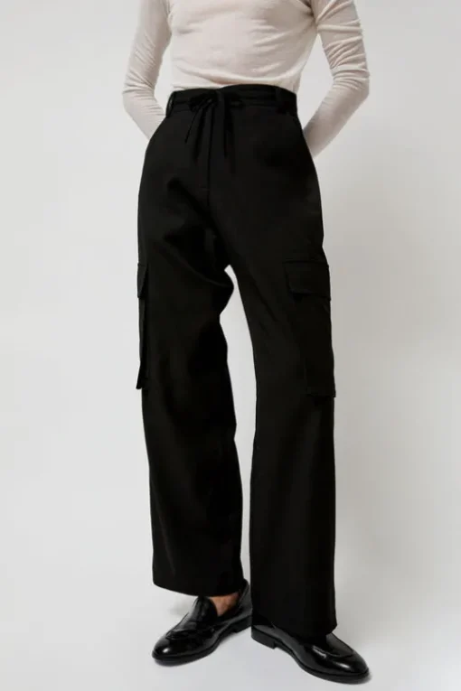 Wool Blend Cargo Pants in Black