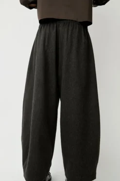 Wool Curved Pants in Java