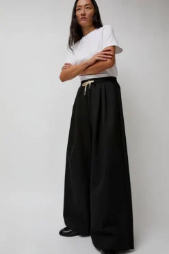 Wool Drawstring Pants in Black