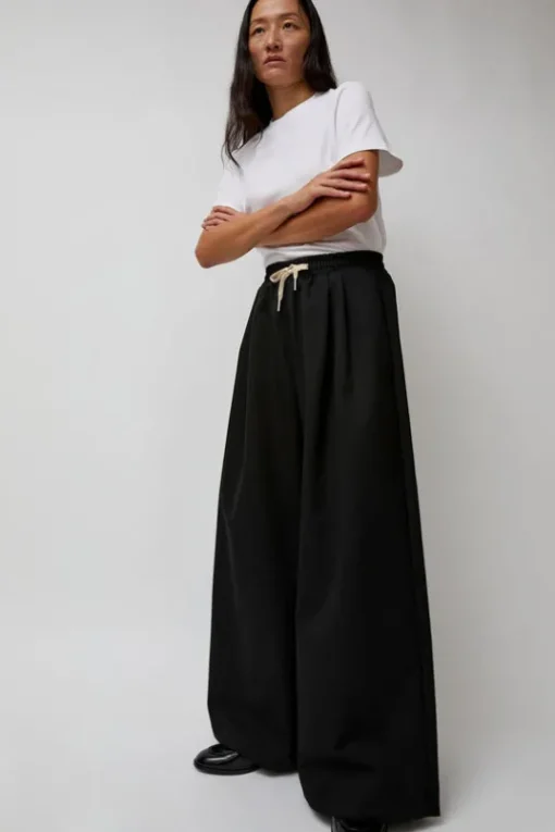 Wool Drawstring Pants in Black